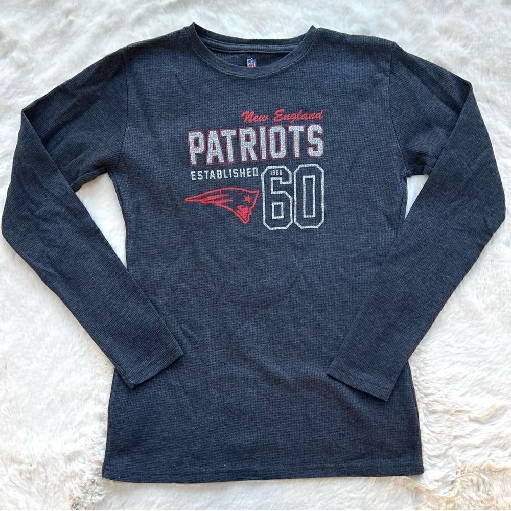 NFL New England Patriots Pro Line Long Sleeve Glitter Logo Tee Women’s M